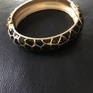 Vintage Cloisonné Enamel bracelet Open Himged Culf